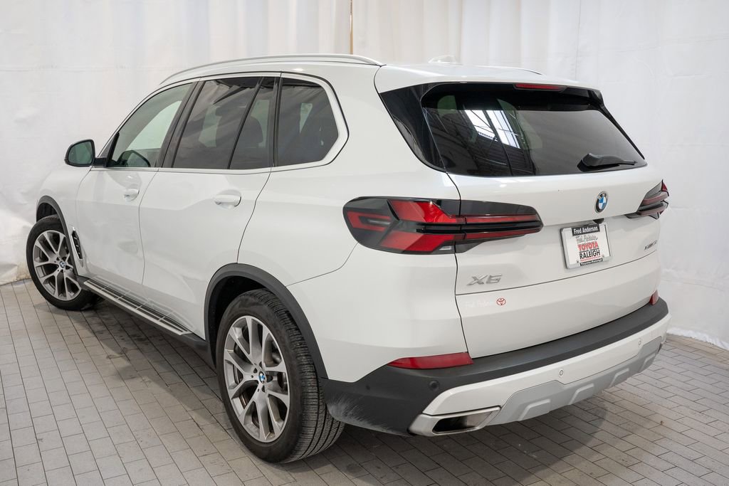Used 2024 BMW X5 xDrive40i image 3