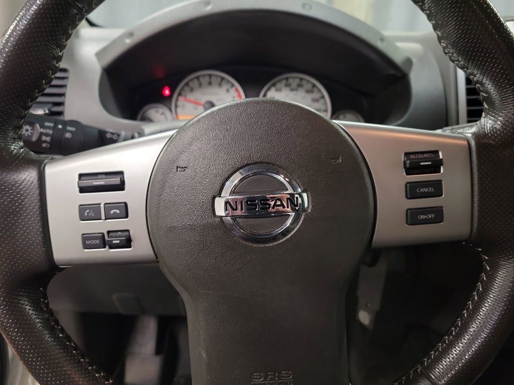 Used 2018 Nissan Frontier PRO-4X image 19
