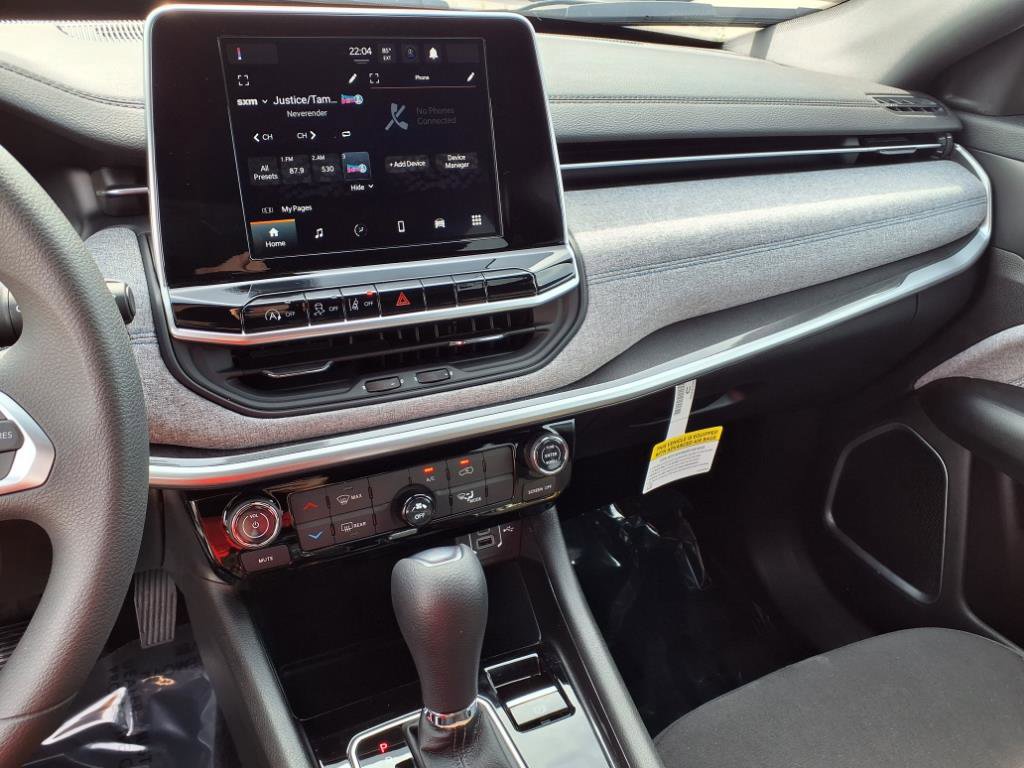 New 2025 Jeep Compass Sport image 5