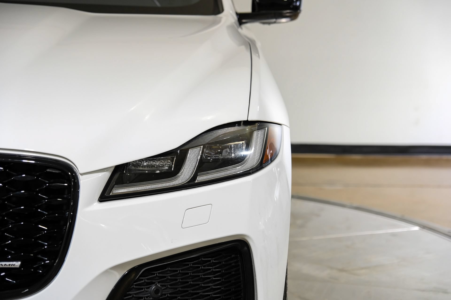 Used 2024 Jaguar F-PACE R-Dynamic S AWD/4WD image 58