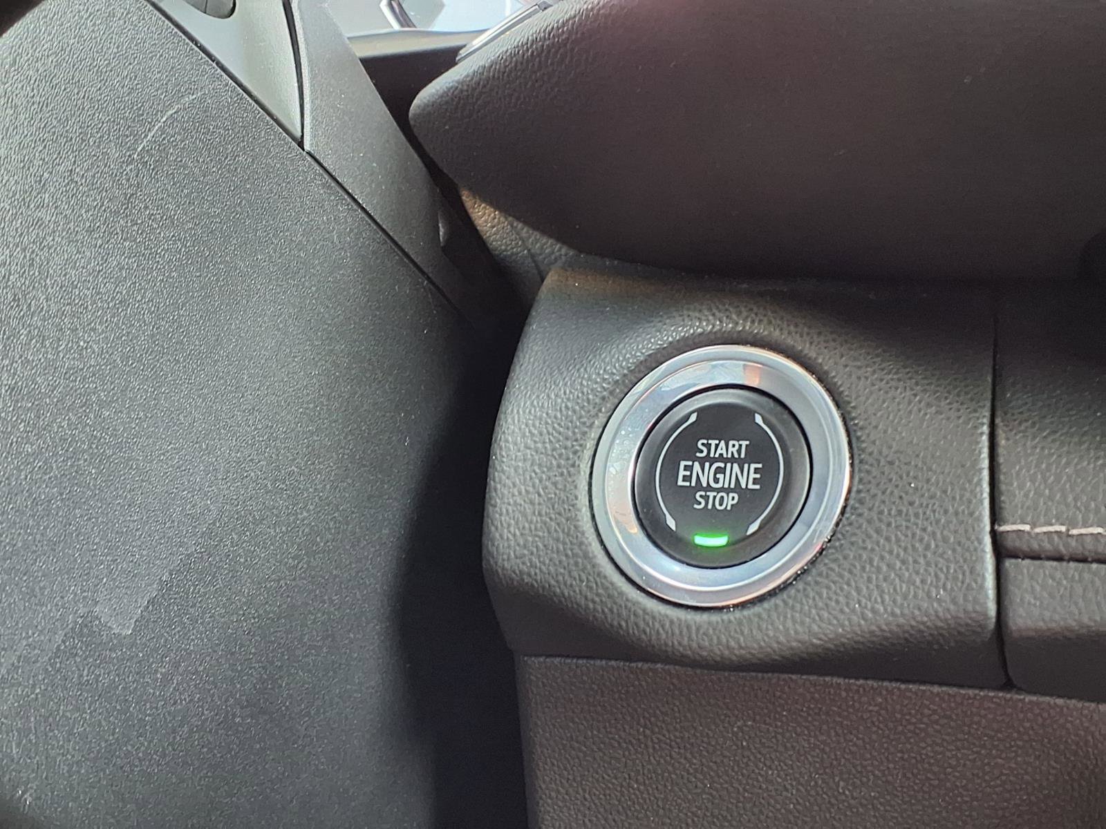 Used 2023 Buick Envision Essence image 18