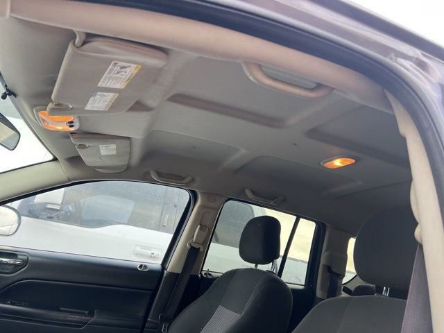 Used 2015 Jeep Compass Sport w/ Power Value Group image 8