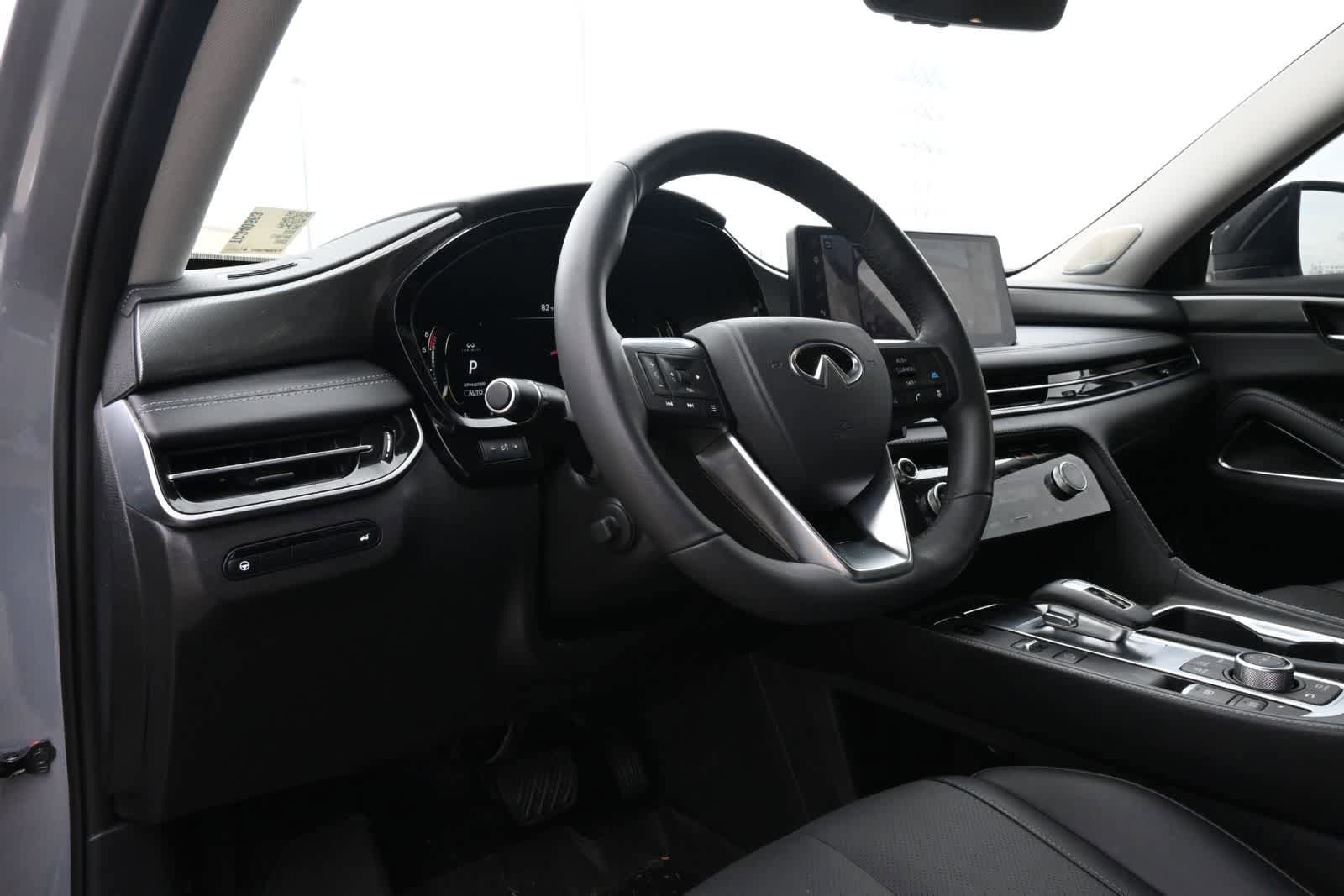 Certified 2026 INFINITI QX60 Luxe w/ Cargo Package AWD/4WD image 16