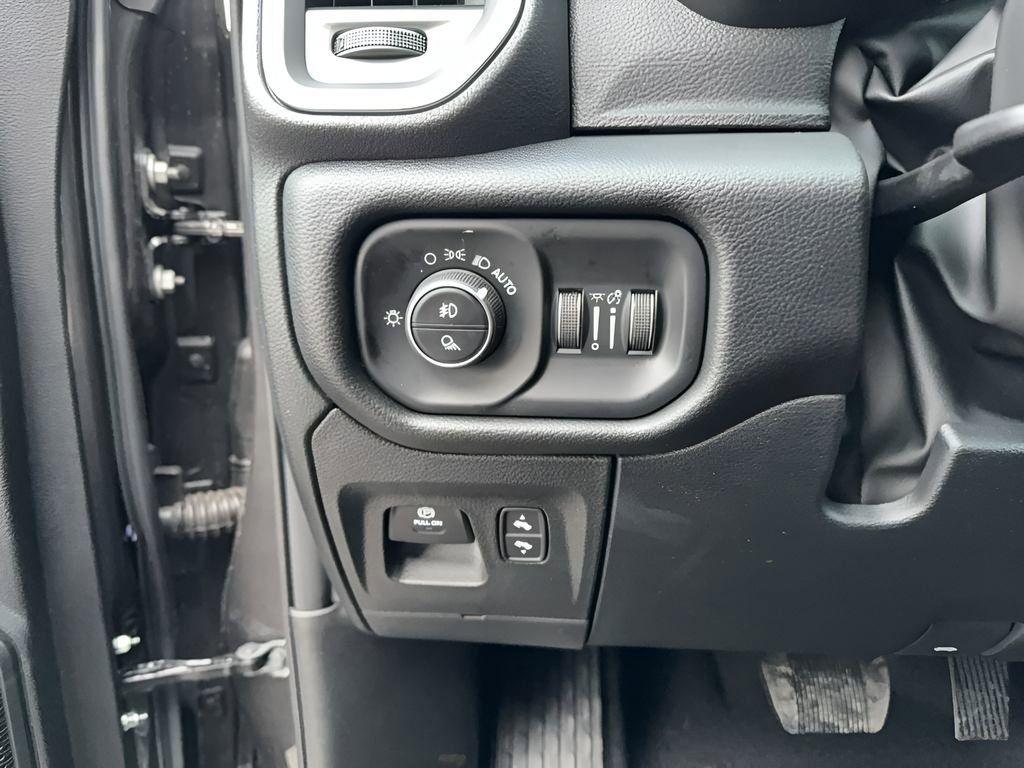 New 2025 RAM 1500 Big Horn image 12