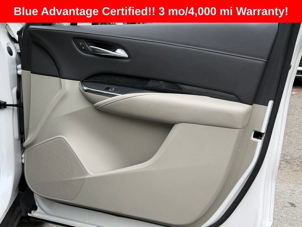 Used 2021 Cadillac XT4 Premium Luxury w/ Cold Weather Package FWD image 19