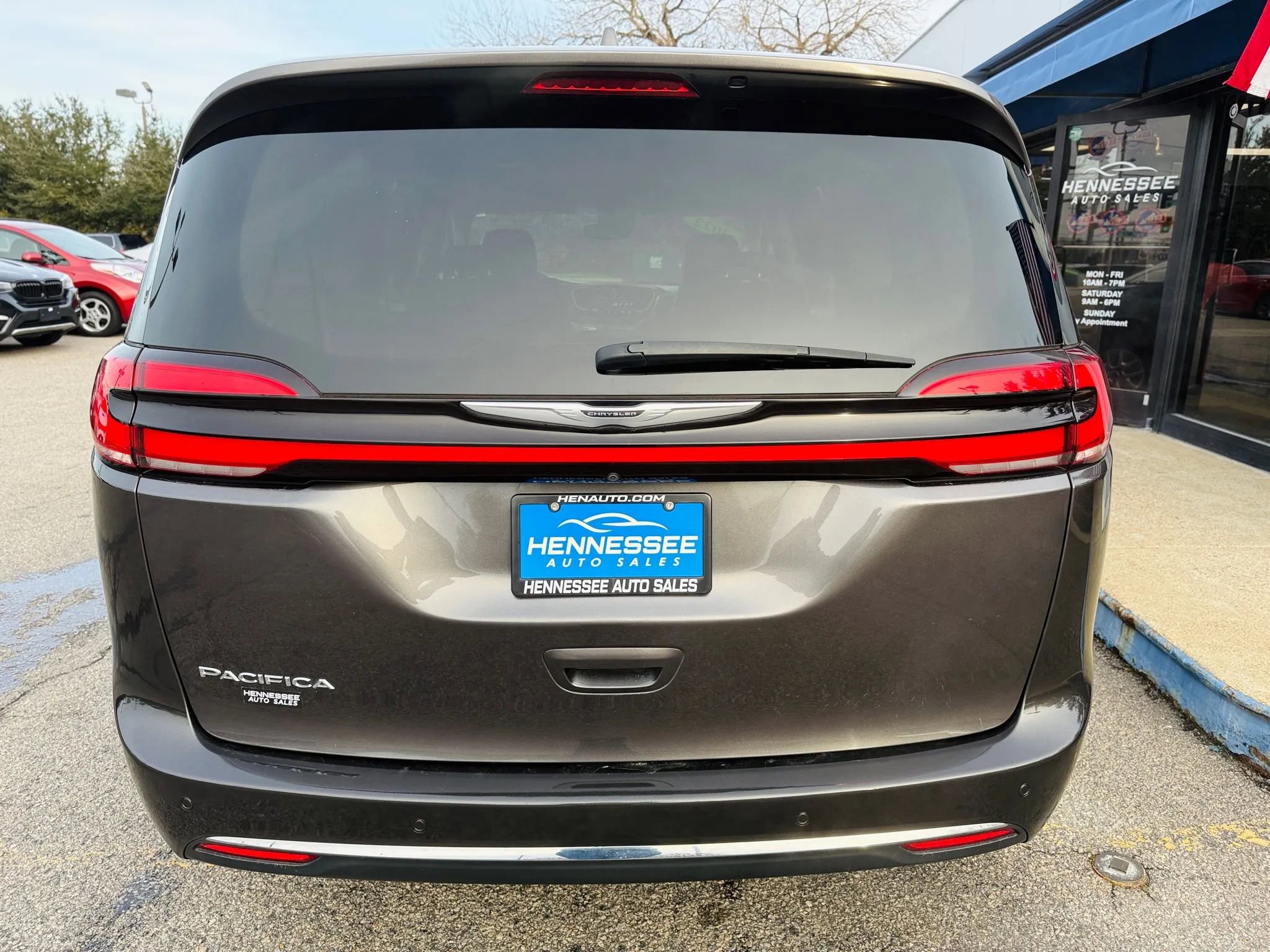Used 2022 Chrysler Pacifica Touring-L FWD image 17