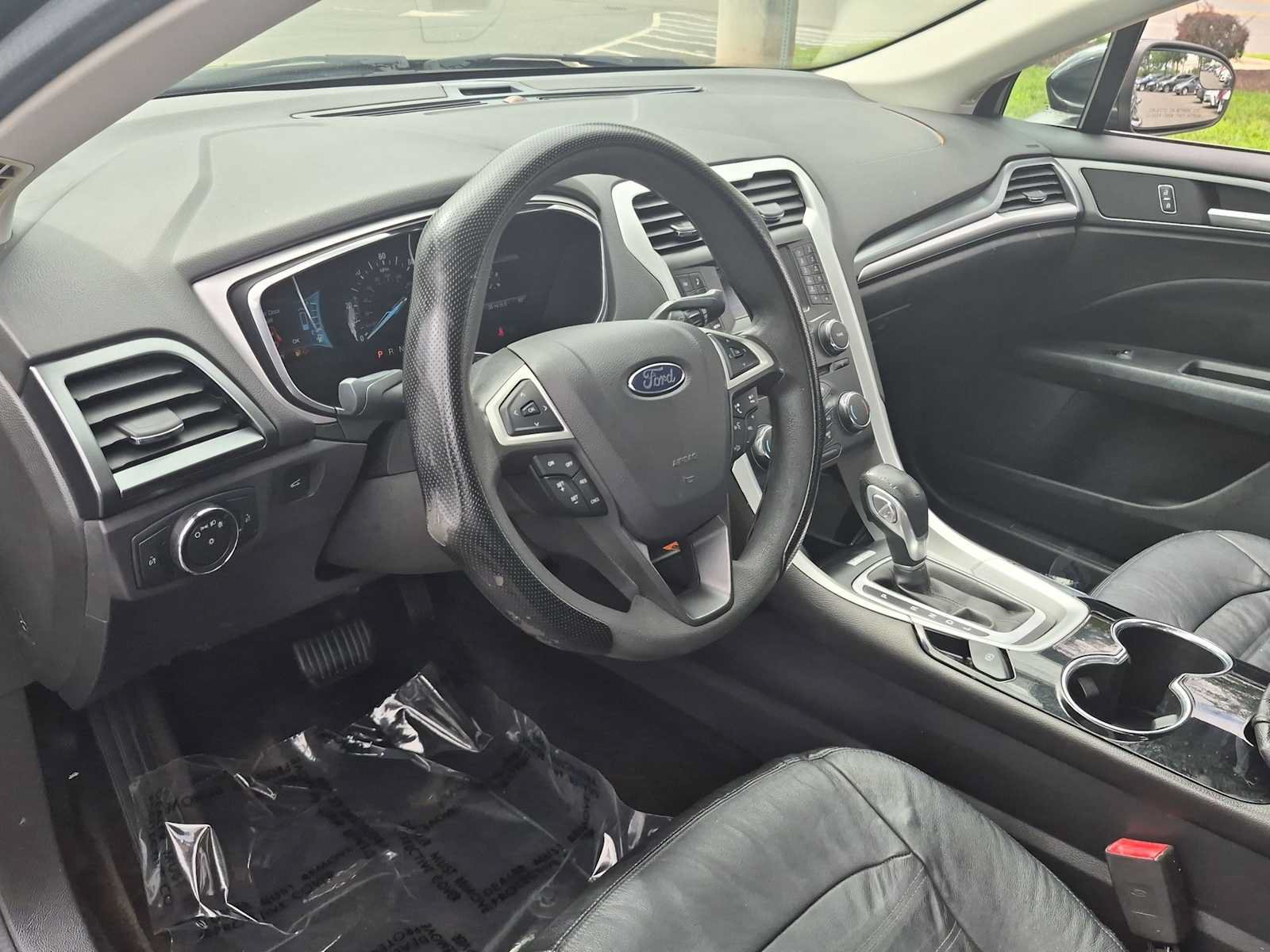 Used 2015 Ford Fusion S FWD image 10