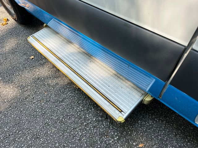 Used 2021 Mercedes-Benz Sprinter 2500 image 42