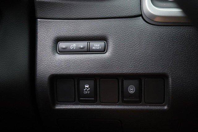 Used 2023 Nissan Murano SV w/ SV Midnight Edition Package FWD image 18
