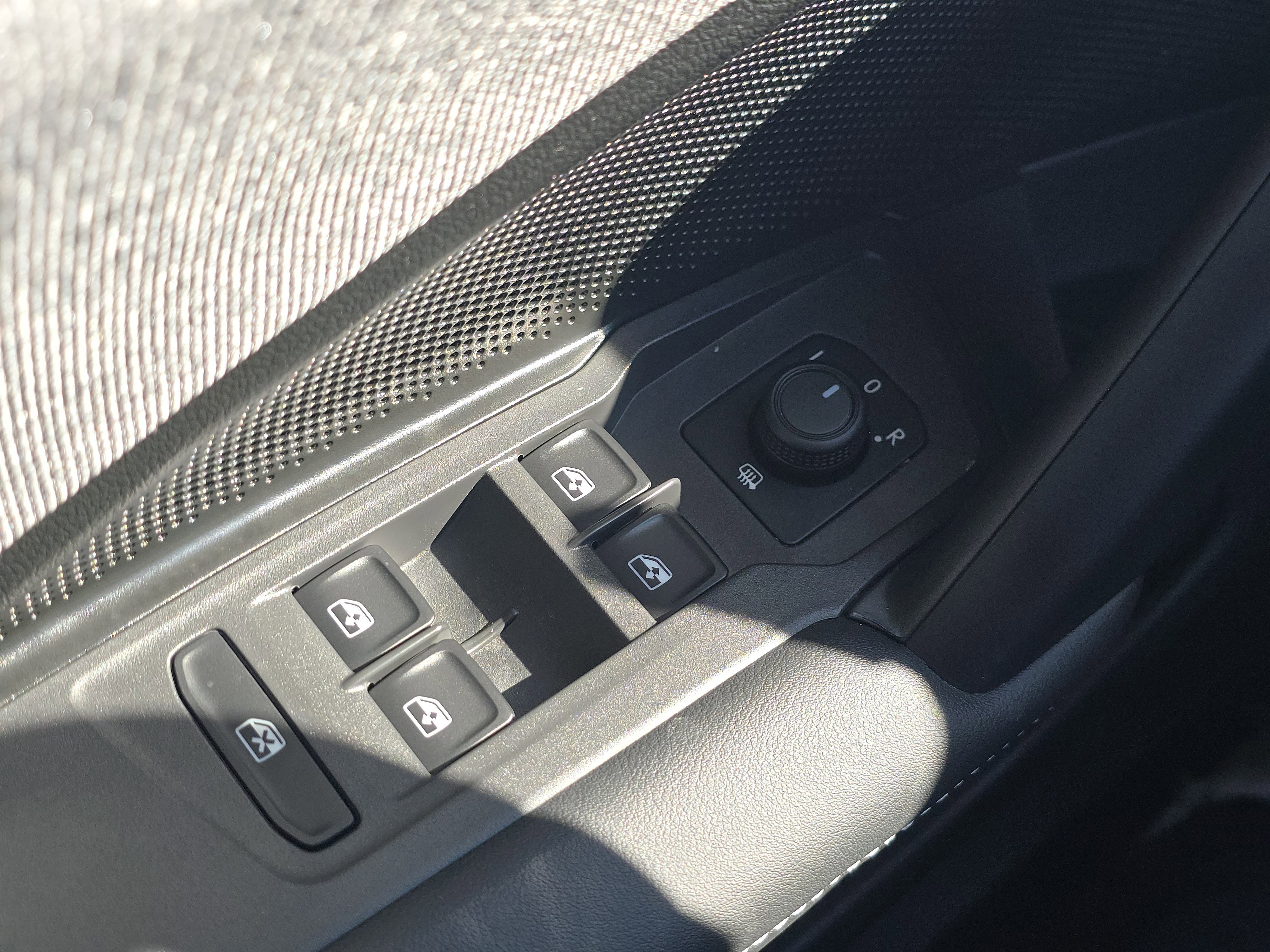 New 2026 Volkswagen Tiguan S image 26