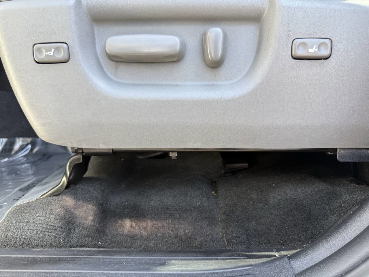 Used 2012 Toyota Sequoia Platinum image 24