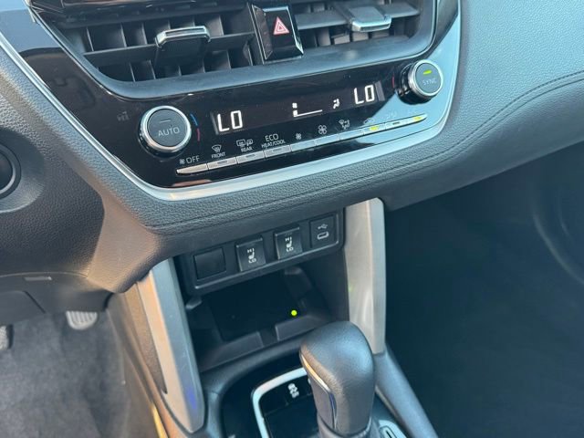 Used 2024 Toyota Corolla Cross XLE image 26