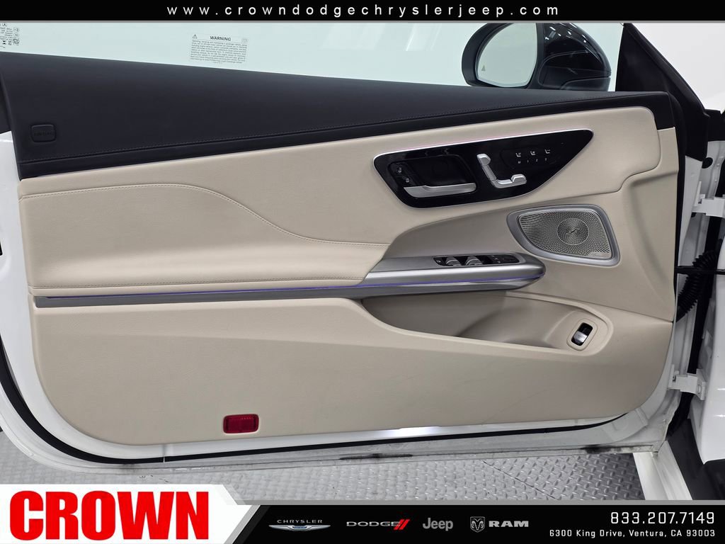 Used 2024 Mercedes-Benz CLE 300 4MATIC Cabriolet image 38