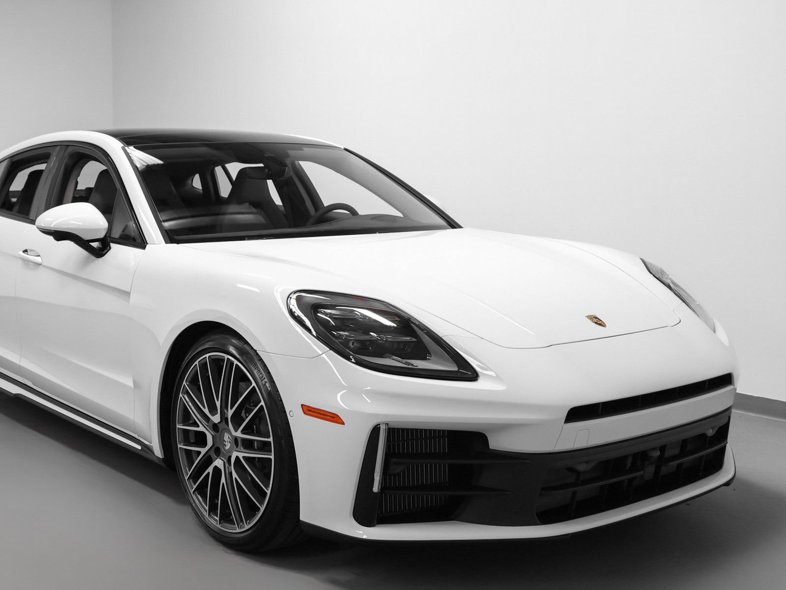 New 2026 Porsche Panamera 4 AWD/4WD image 9