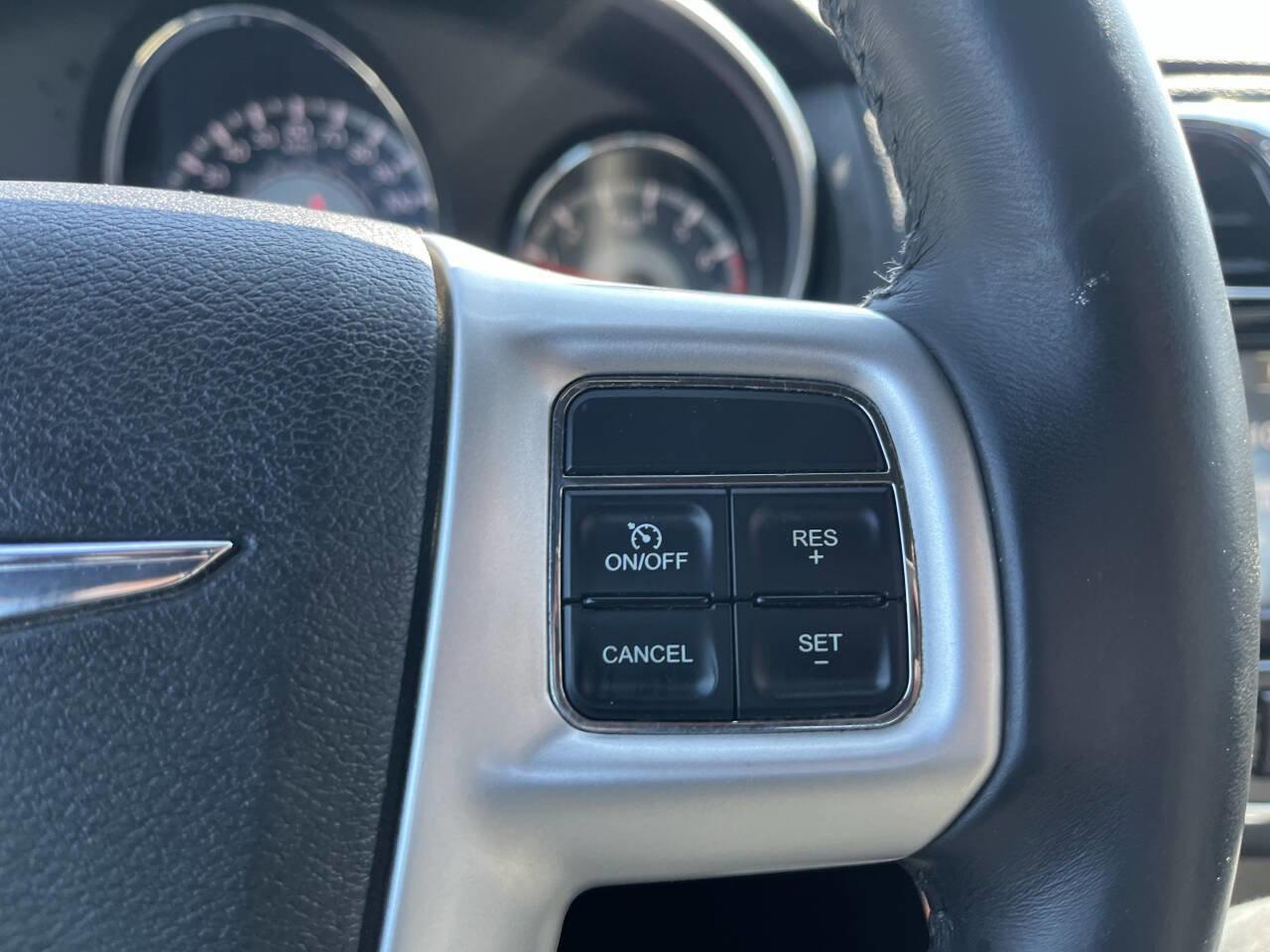 Used 2013 Chrysler 200 Touring w/ Cold Weather Group image 15