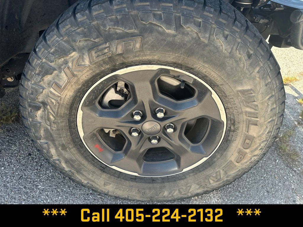 Used 2022 Jeep Gladiator Rubicon AWD/4WD image 12