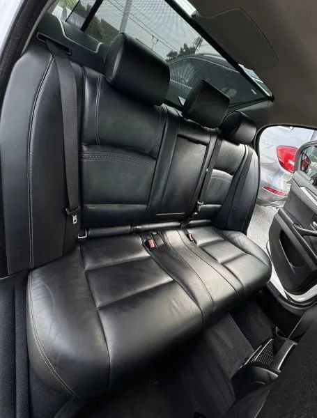 Used 2015 BMW 535i Sedan RWD image 23