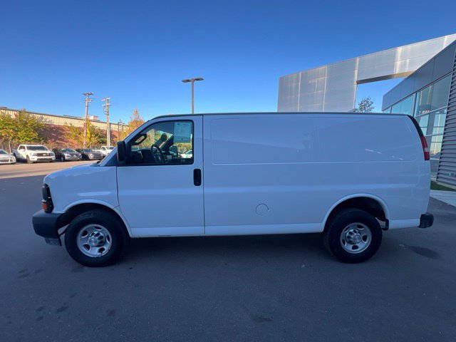 Used 2017 Chevrolet Express 2500 RWD image 8