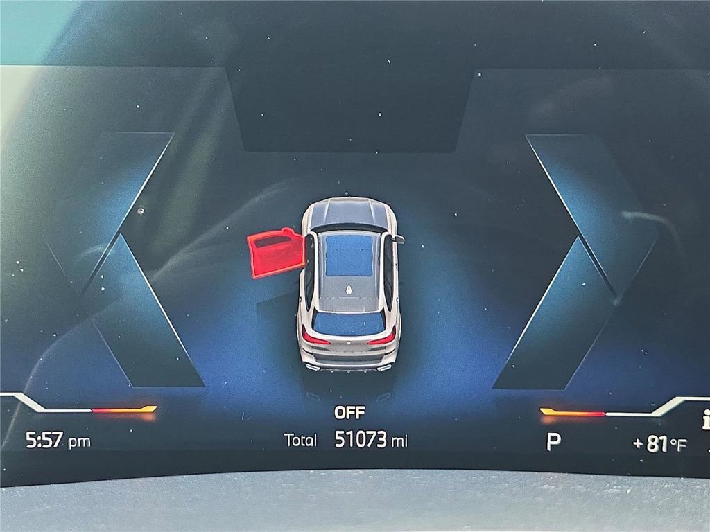 Used 2024 BMW X5 xDrive40i w/ Executive Package image 28