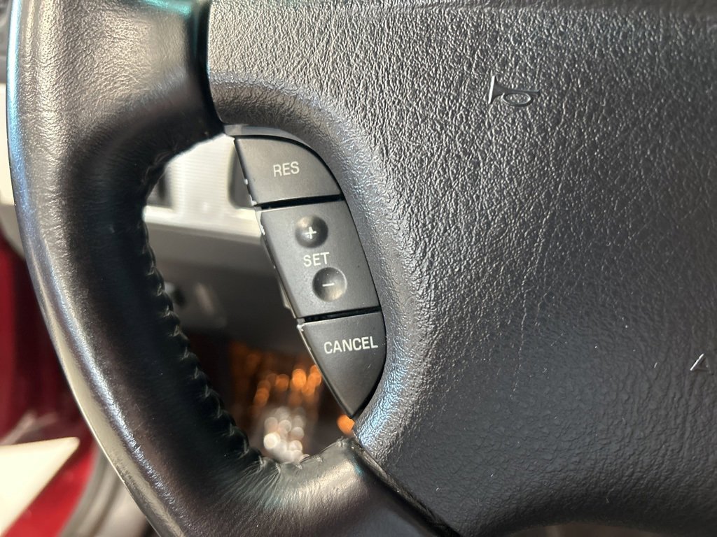 Used 2004 Ford Thunderbird image 22