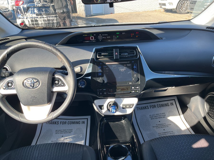 Used 2017 Toyota Prius Prime Plus FWD image 13