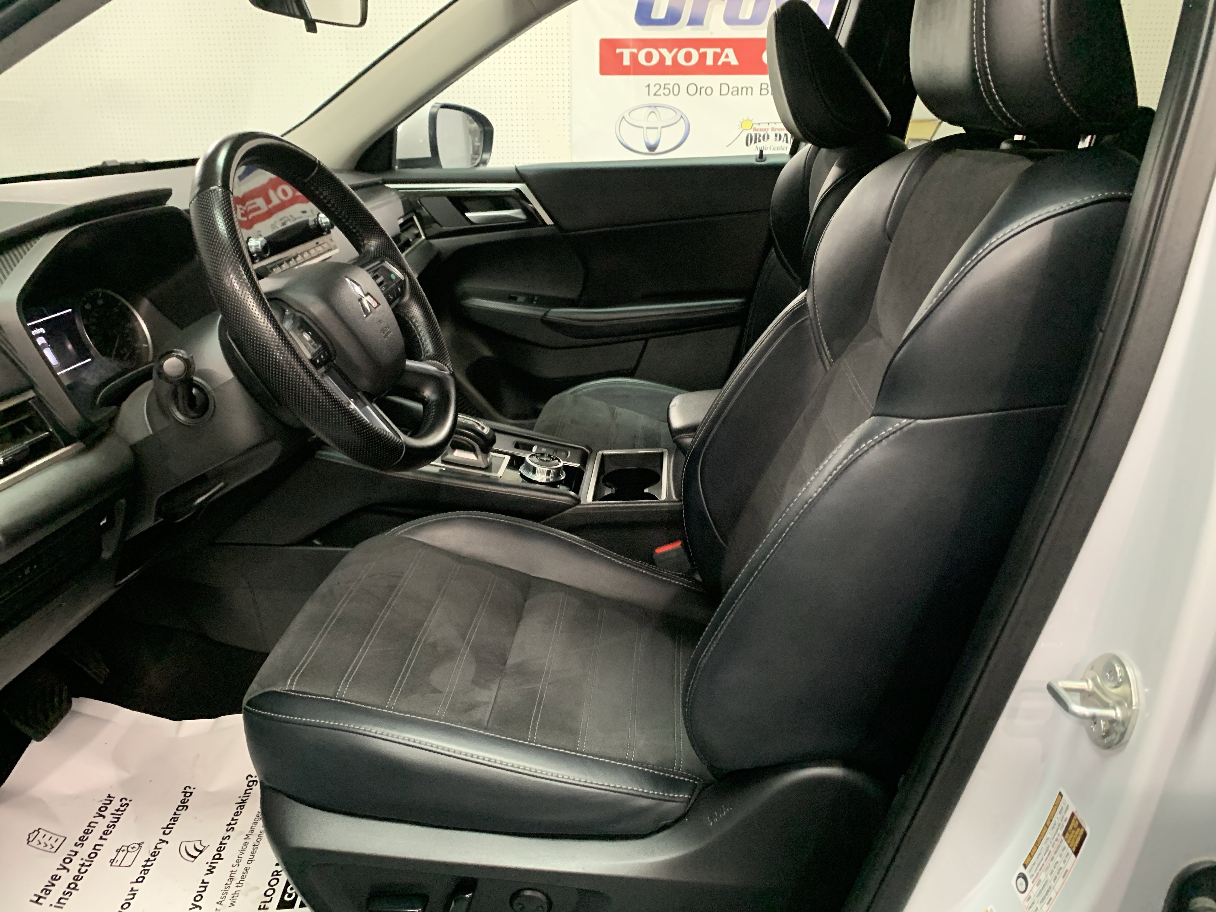 Used 2024 Mitsubishi Outlander Ralliart image 12