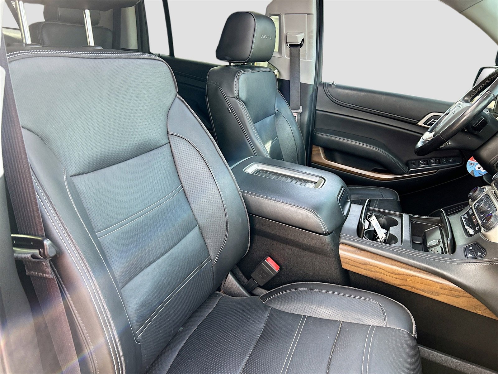 Used 2019 GMC Yukon XL Denali w/ Open Road Package image 32