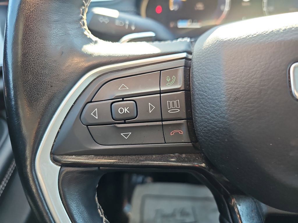 Used 2021 Jeep Grand Cherokee L Laredo w/ Luxury Tech Group I image 22