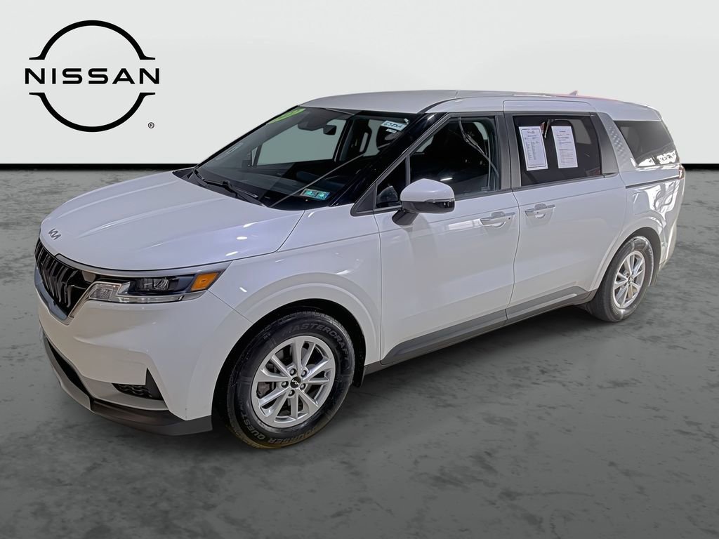 Used 2022 Kia Carnival LX image 1