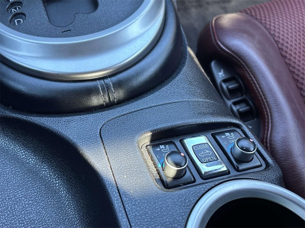 Used 2013 Nissan 370Z Touring w/ Sport Pkg image 23