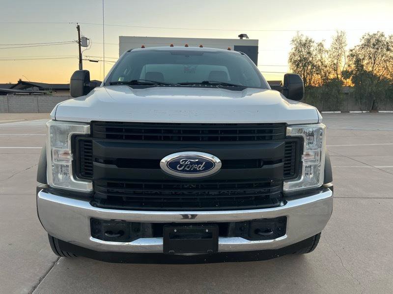 Used 2017 Ford F550 2WD Regular Cab Super Duty image 5