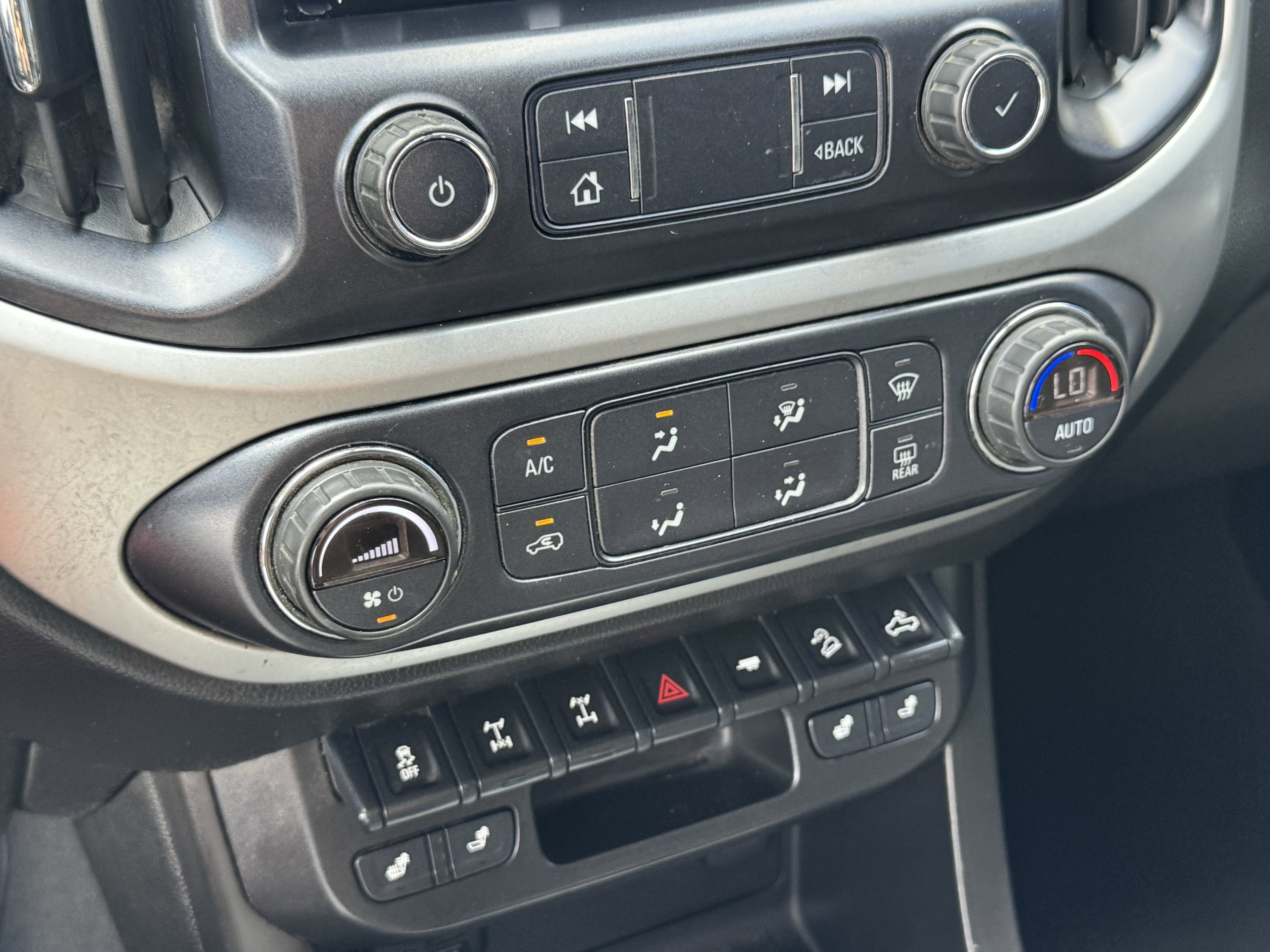 Used 2022 Chevrolet Colorado ZR2 image 20