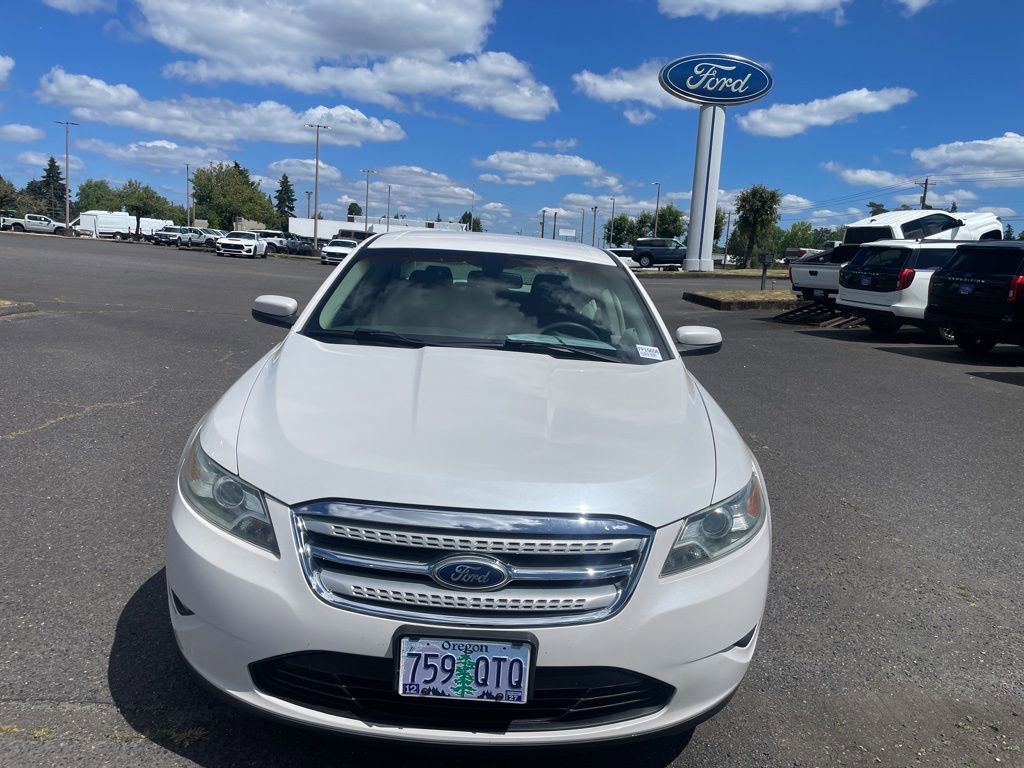 Used 2011 Ford Taurus SEL w/ 201A Rapid Spec Order Code FWD image 2