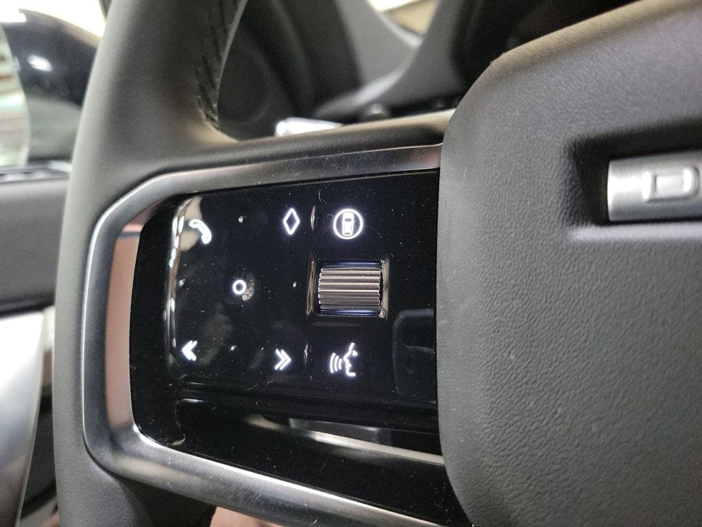 New 2026 Land Rover Discovery Sport Landmark AWD/4WD image 15