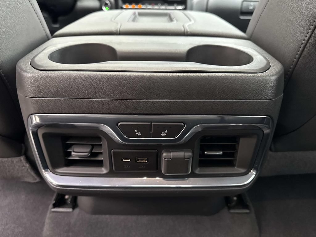 Used 2020 Chevrolet Silverado 1500 LTZ w/ LTZ Premium Package AWD/4WD image 16