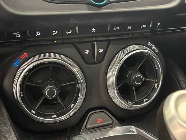 Used 2020 Chevrolet Camaro LT image 23