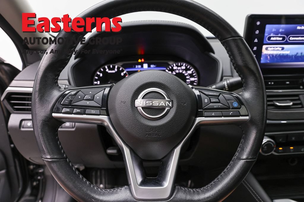 Used 2023 Nissan Altima 2.5 SV w/ SV Premium Package AWD/4WD image 10