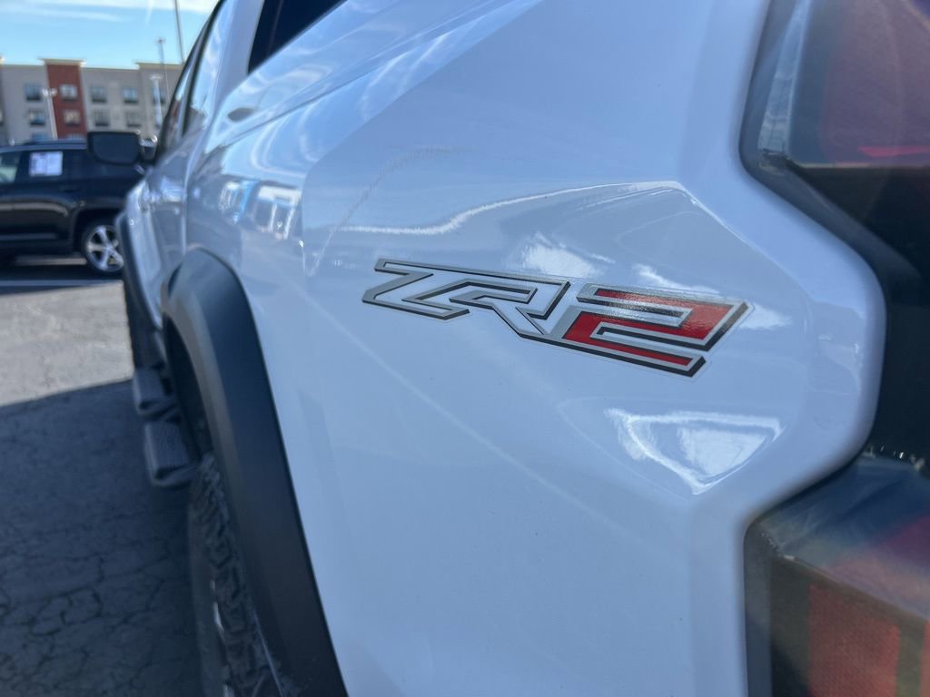 Used 2023 Chevrolet Colorado ZR2 w/ ZR2 Convenience Package III image 12