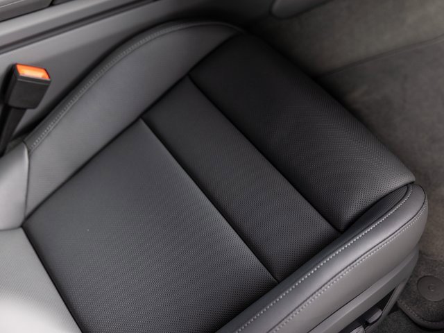 New 2025 Porsche Taycan image 36