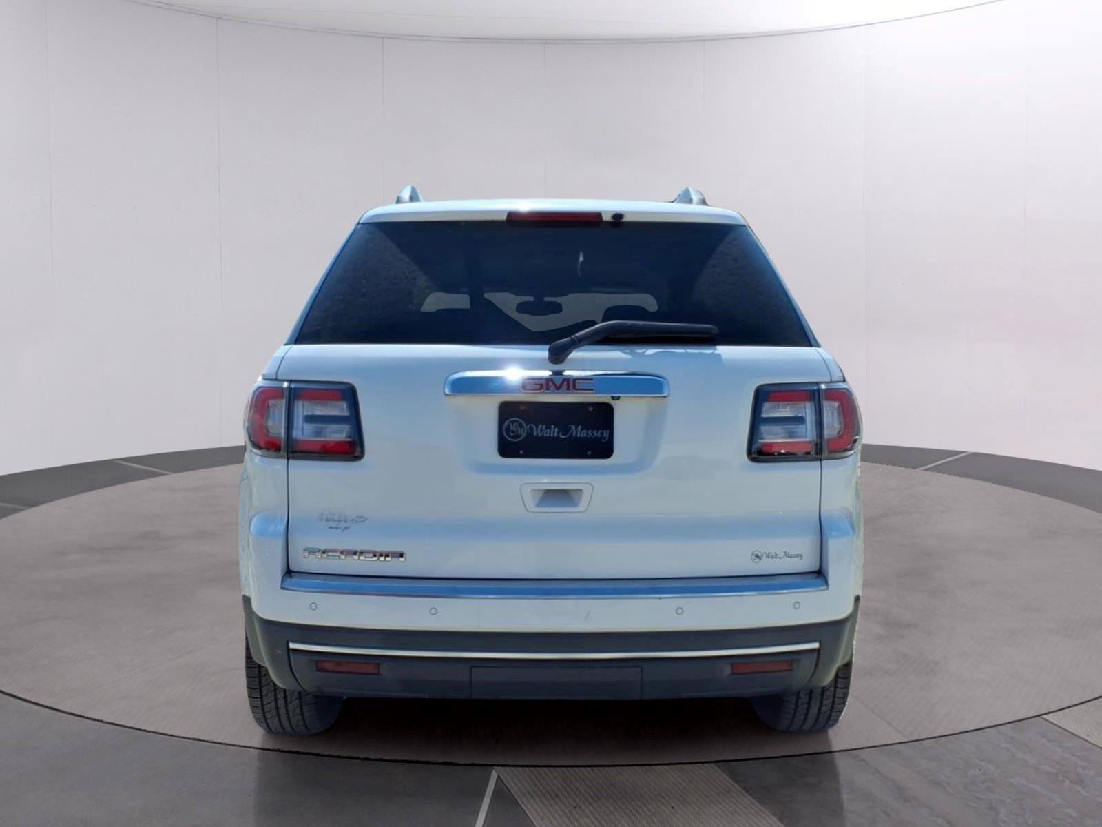 Used 2016 GMC Acadia SLE FWD image 4