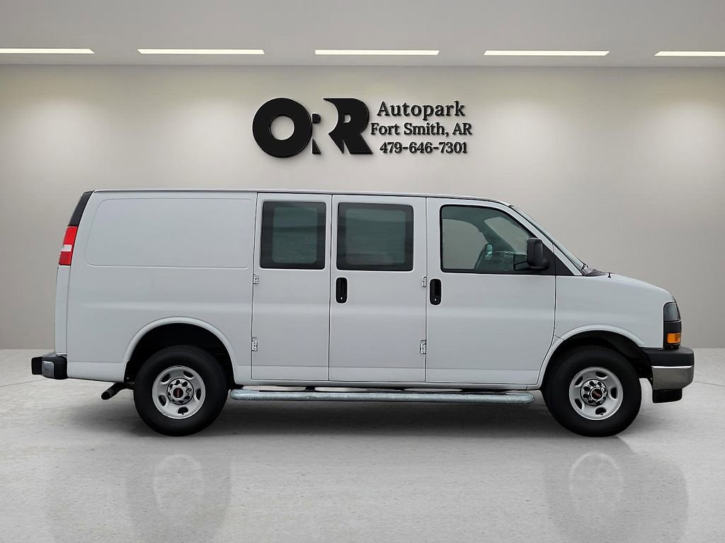 Used 2024 GMC Savana 2500 w/ Driver Convenience Package RWD image 6
