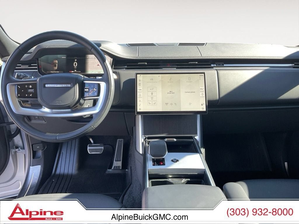 Used 2025 Land Rover Range Rover SE AWD/4WD image 10