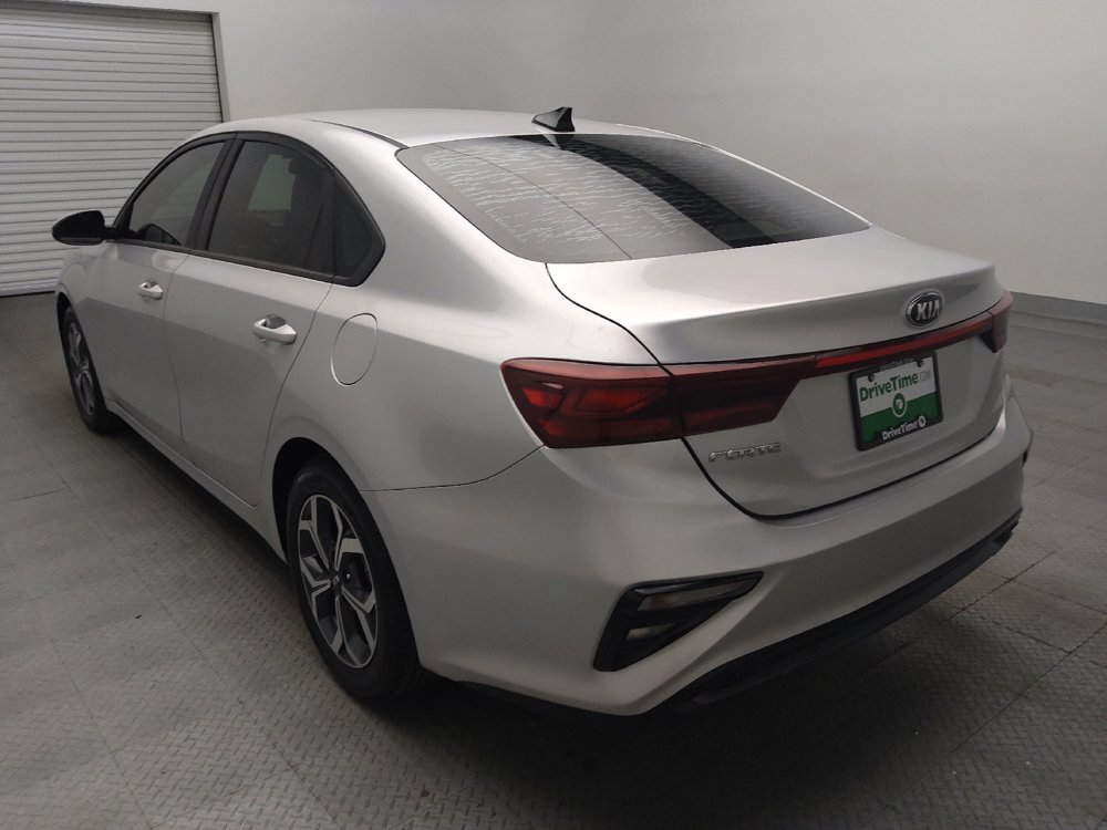 Used 2019 Kia Forte LXS FWD image 5