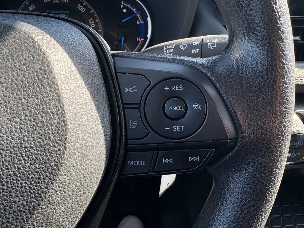 Certified 2025 Toyota RAV4 LE AWD/4WD image 20