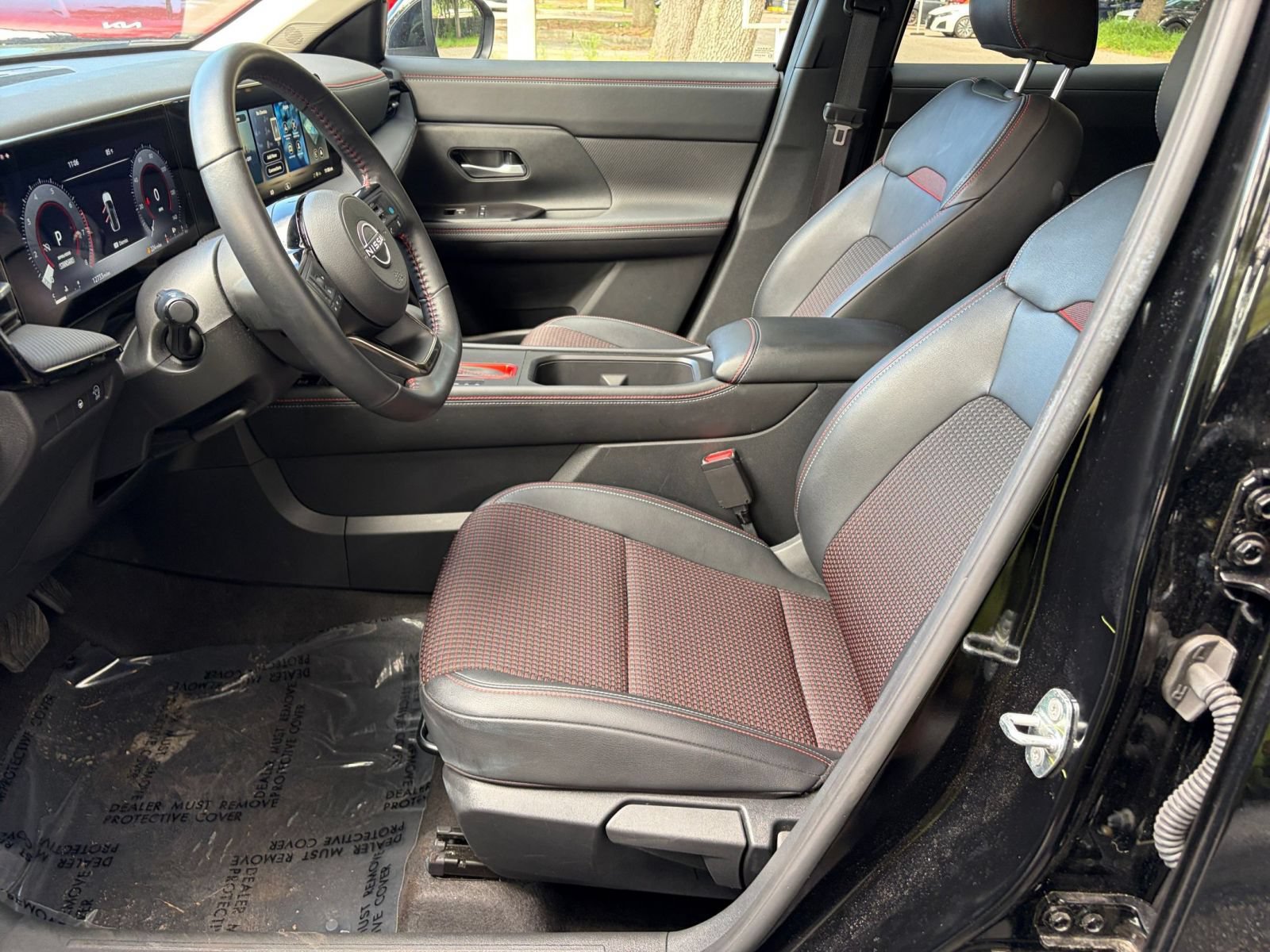 Used 2026 Nissan Kicks SR FWD image 25