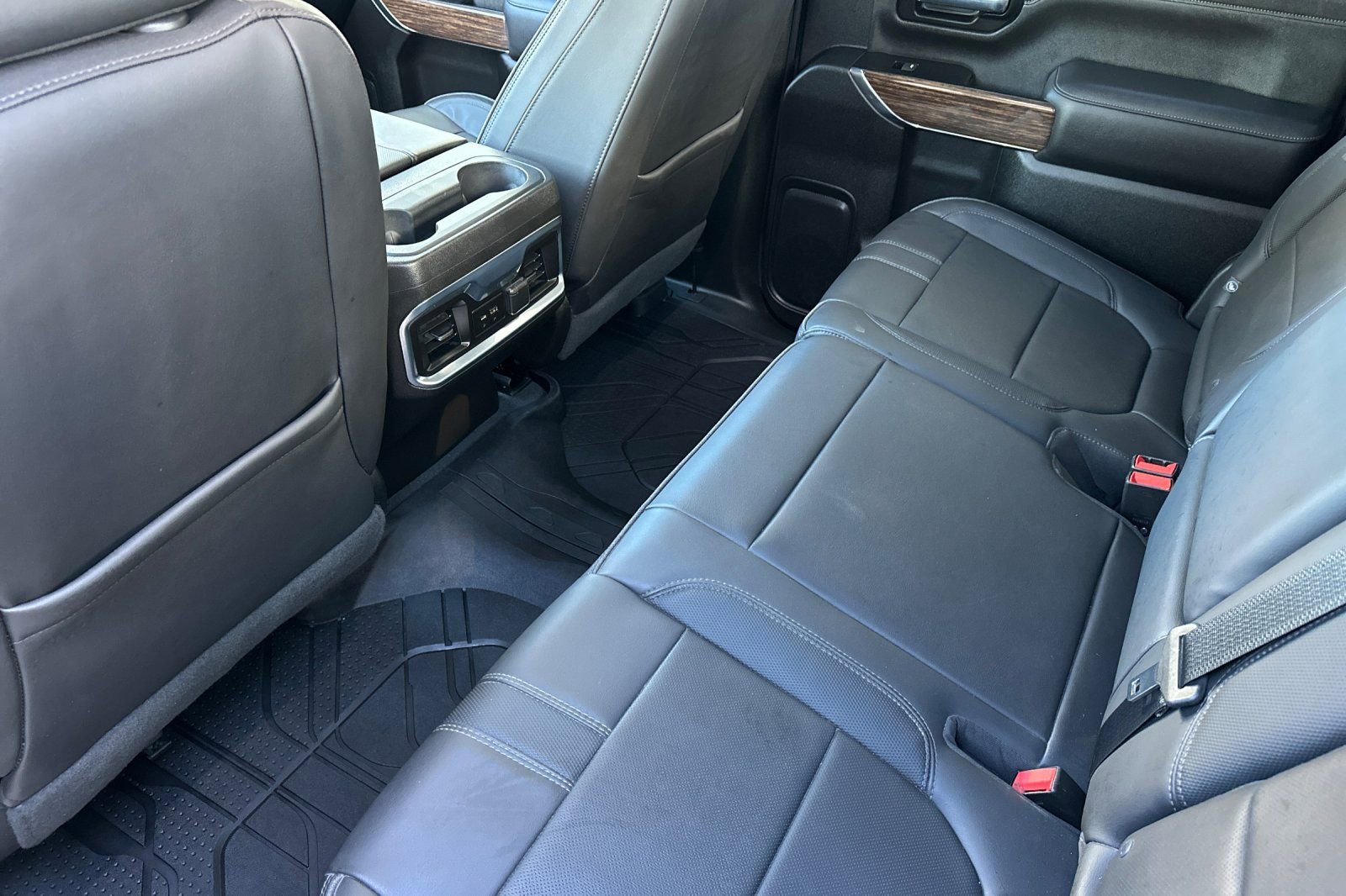 Used 2022 Chevrolet Silverado 2500 High Country w/ Z71 Off-Road Package image 13