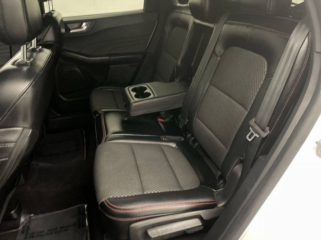 Used 2023 Ford Escape ST-Line image 17