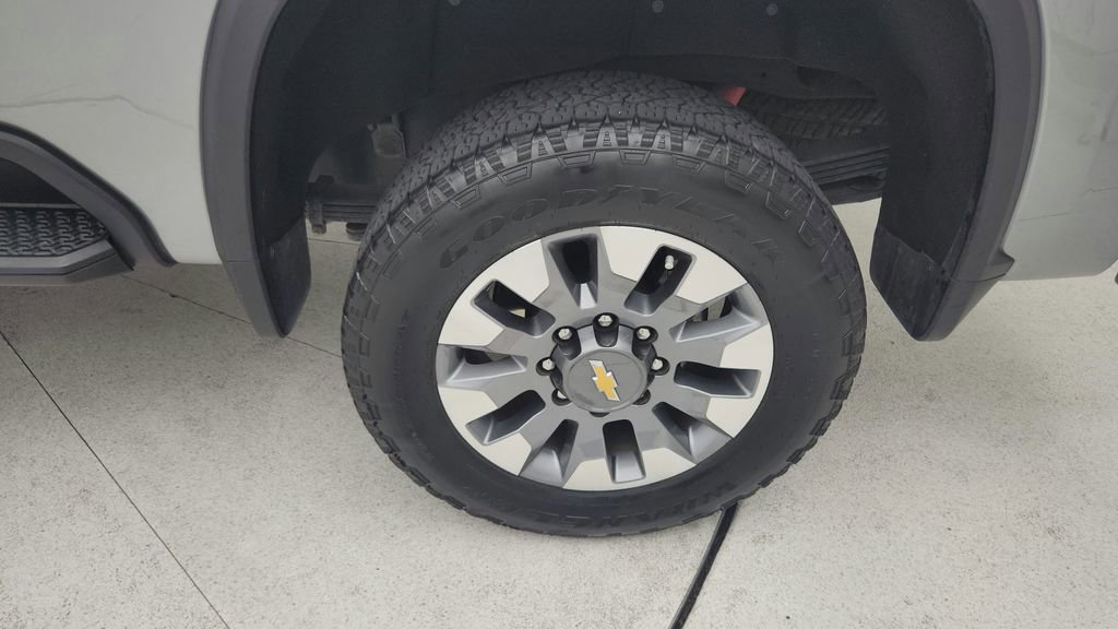 Used 2024 Chevrolet Silverado 2500 LT w/ Texas Edition AWD/4WD image 82