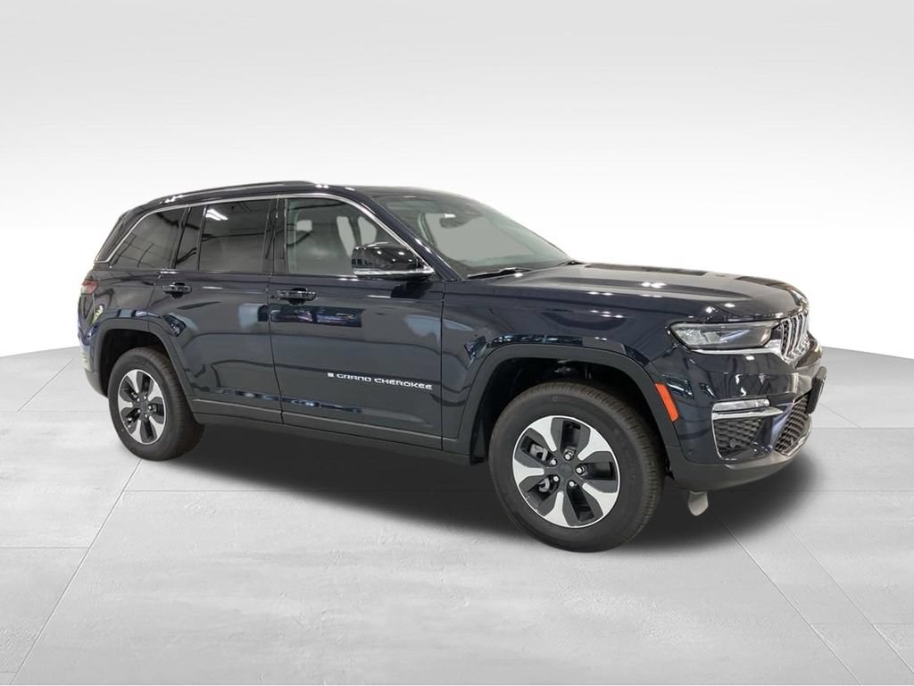New 2024 Jeep Grand Cherokee Limited 4xe w/ Luxury Tech Group II AWD/4WD video 2