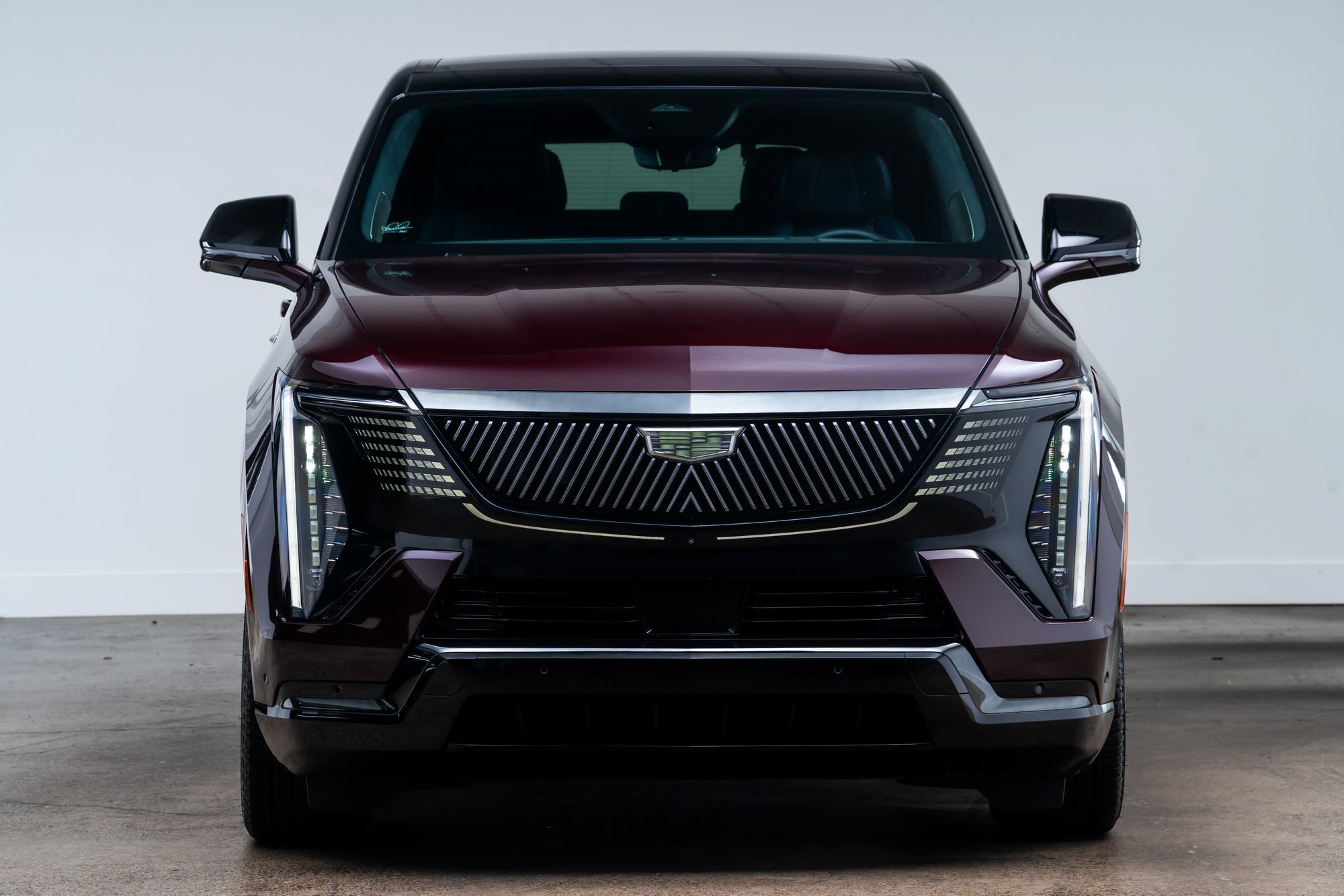 Used 2025 Cadillac Escalade IQ Sport 2 AWD/4WD image 2